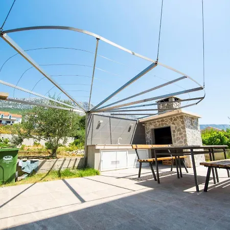 Сasa de vacaciones Stella By Interhome Kaštela